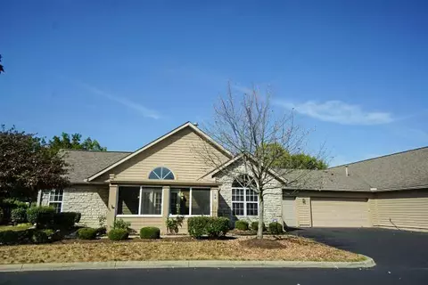 68 Abbeycross Ln, Westerville, OH 43082