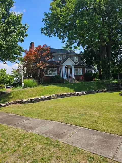 1165 Lawrence Dr, Columbus, OH 43207