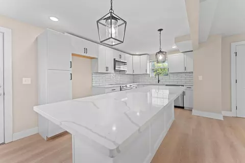 134 E Welch Ave, Columbus, OH 43207