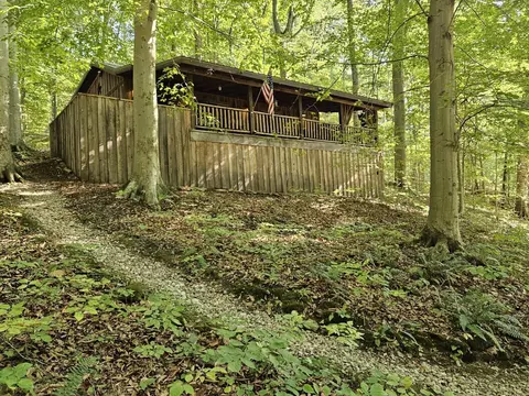 15138 Oh-678, Rockbridge, OH 43149