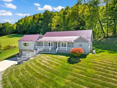7028 Bill Johns Rd, Newcomerstown, OH 43832