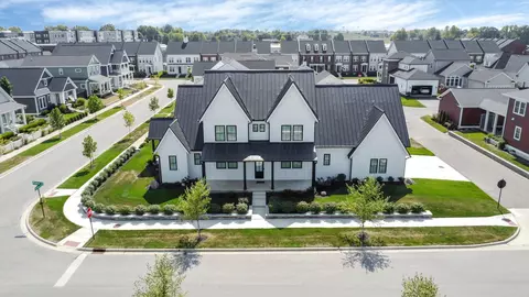 5754 Hickory Dr, Lewis Center, OH 43035