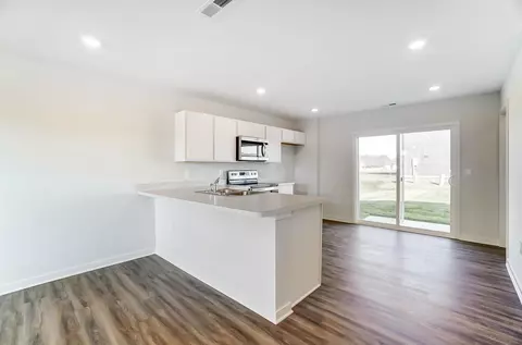 560 Hemingway Ave, Lithopolis, OH 43136 photo 9
