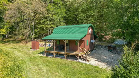 6595 Dague Rd SE, Uhrichsville, OH 44683