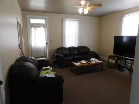 726 E Front St, Logan, OH 43138 photo 6