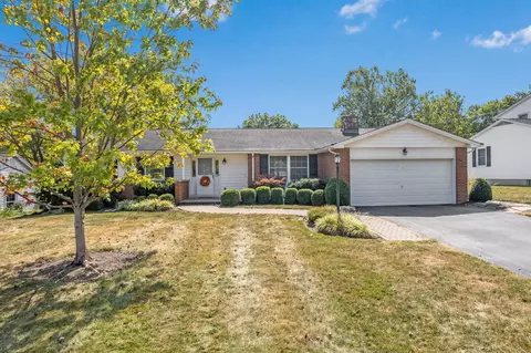 889 Mission Hills Ln, Columbus, OH 43235