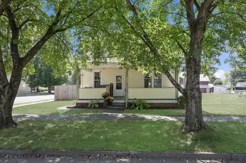 676 Frederick St, Lancaster, OH 43130 photo 2