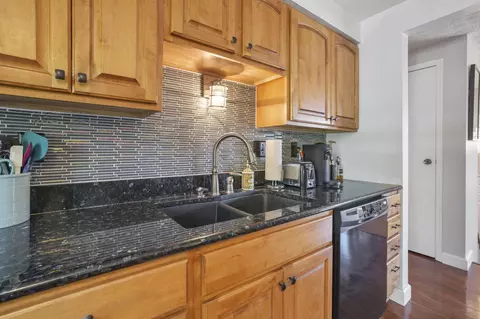Kitchen - 3512 Kerry Ct, Columbus, OH 43221 photo 3 of 6