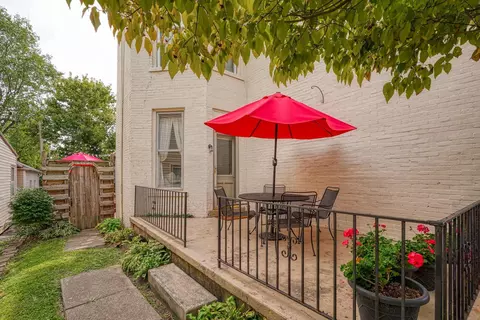 Exterior - 327 Pearl St, Jackson, OH 45640 photo 5 of 10