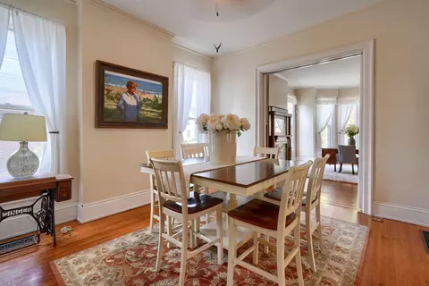 Dining - 327 Pearl St, Jackson, OH 45640 photo 1 of 3