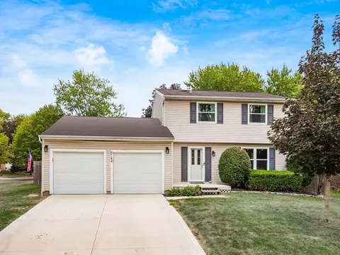 8744 Laconia Dr, Powell, OH 43065