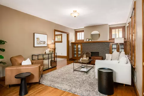 186 E Pacemont Rd, Columbus, OH 43202 photo 20