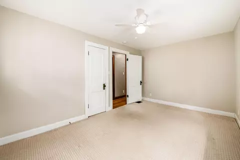 186 E Pacemont Rd, Columbus, OH 43202 photo 36