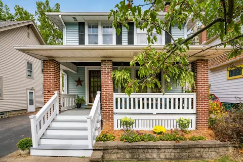 186 E Pacemont Rd, Columbus, OH 43202