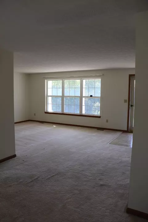 88 Baldwin Ct, Howard, OH 43028 photo 3