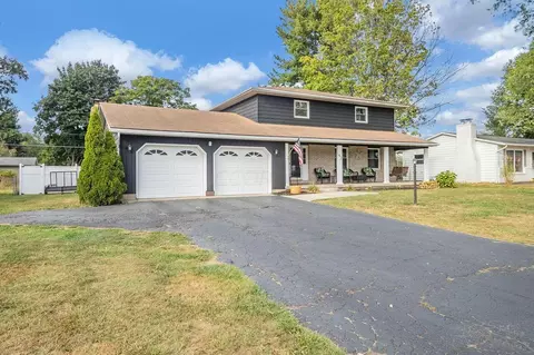 92 Brenton Dr, Newark, OH 43055