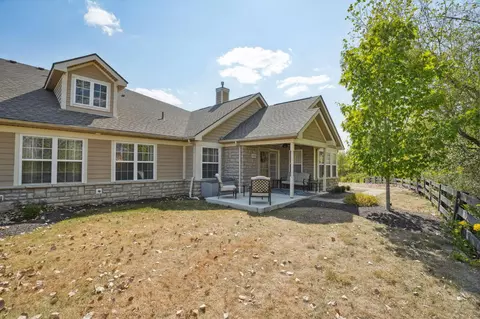 4328 Scenic View Dr, Powell, OH 43065