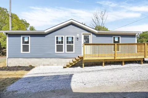 26 Vine St, Newark, OH 43055