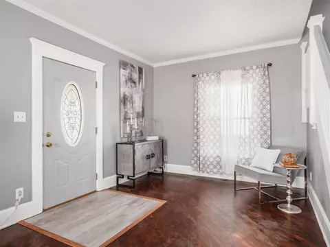 Entry Way - 604 Windsor St, Marion, OH 43302 photo 1 of 2