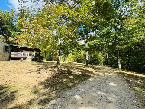 6639 Lemaster Rd, Athens, OH 45701