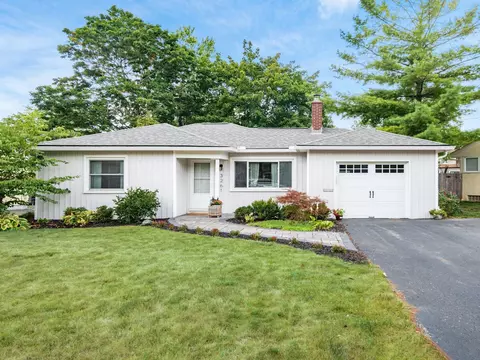 3261 Mountview Rd, Columbus, OH 43221