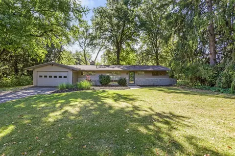 3231 Fishinger Rd, Columbus, OH 43221