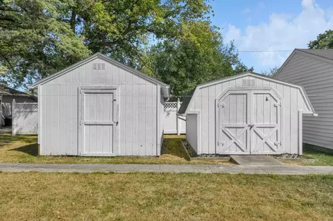 Exterior - 704 Park St, Prospect, OH 43342 photo 7 of 8