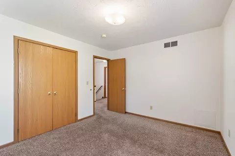 Bedroom - 219 E Arch St, Mansfield, OH 44902 photo 7 of 9