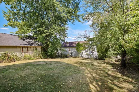 Exterior - 219 E Arch St, Mansfield, OH 44902 photo 4 of 4