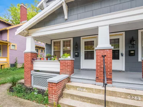 225-227 E Como Ave, Columbus, OH 43202 photo 5