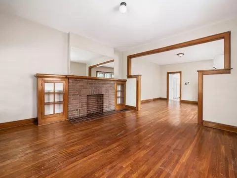 225-227 E Como Ave, Columbus, OH 43202 photo 8