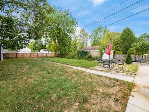 225-227 E Como Ave, Columbus, OH 43202 photo 35