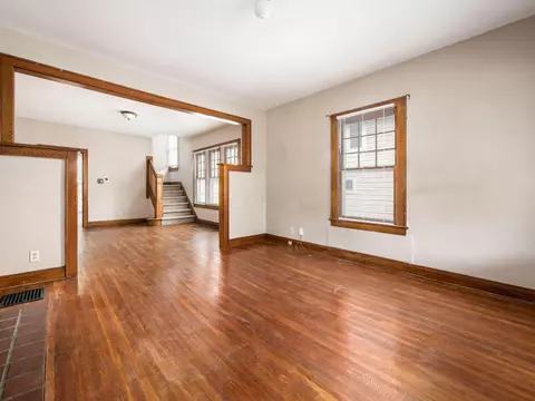 225-227 E Como Ave, Columbus, OH 43202 photo 9