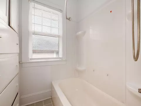 225-227 E Como Ave, Columbus, OH 43202 photo 24