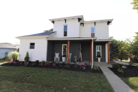 52 Washington St, Centerburg, OH 43011