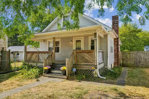 2953 Pontiac St, Columbus, OH 43224