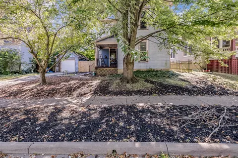 325 W 8th St, Marysville, OH 43040