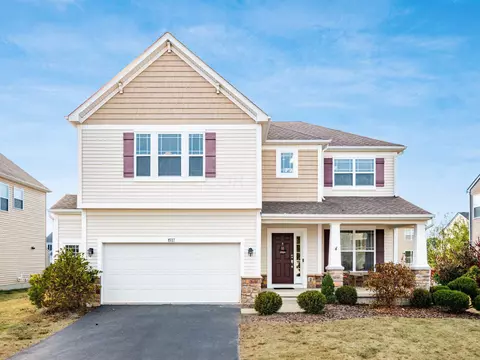 1527 Downey Dr, Marysville, OH 43040