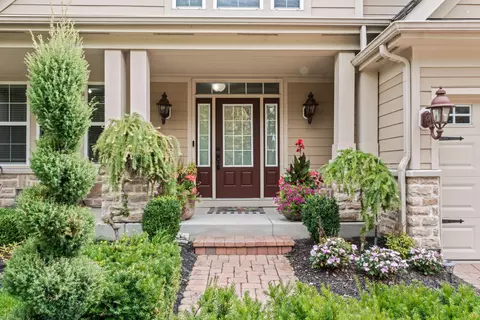 8057 Coldwater Dr, Powell, OH 43065