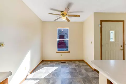 203 Senate St, Marion, OH 43302 photo 8