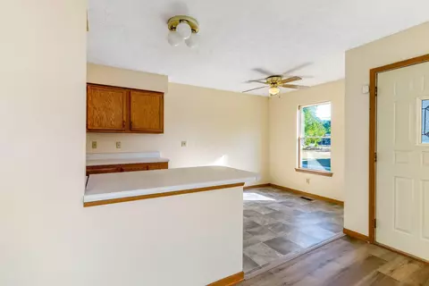 203 Senate St, Marion, OH 43302 photo 10