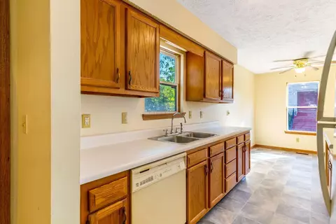 203 Senate St, Marion, OH 43302 photo 16