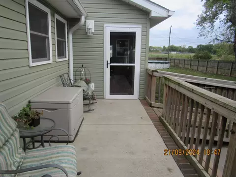 Exterior - 2380 Kingston Pike, Circleville, OH 43113 photo 4 of 8
