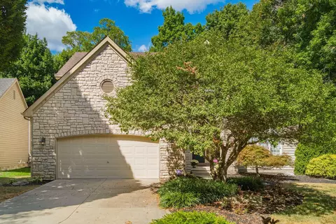 5596 Caplestone Ln, Dublin, OH 43017