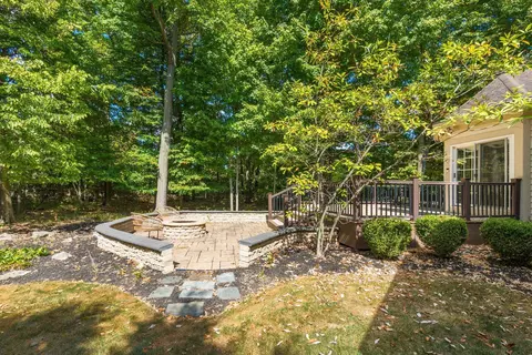 Exterior - 5596 Caplestone Ln, Dublin, OH 43017 photo 7 of 13