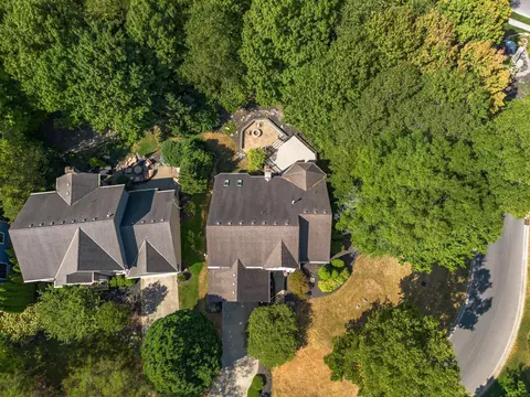 View/Area - 5596 Caplestone Ln, Dublin, OH 43017 photo 3 of 4
