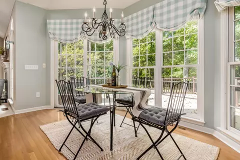 Dining - 5596 Caplestone Ln, Dublin, OH 43017 photo 6 of 6