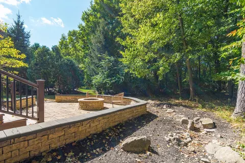 Exterior - 5596 Caplestone Ln, Dublin, OH 43017 photo 5 of 13