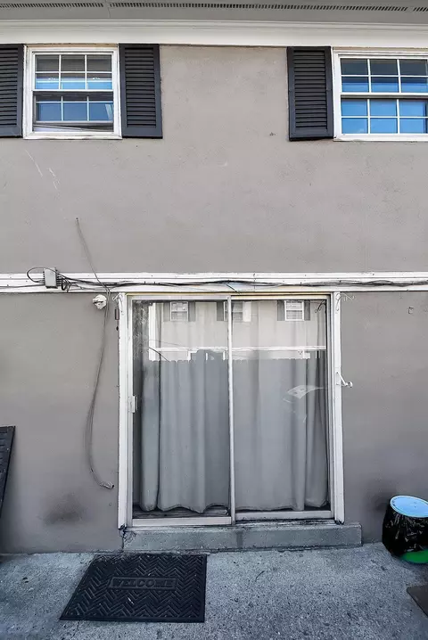 Exterior - 124 E Beacon Run, Columbus, OH 43228 photo 3 of 4