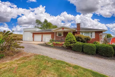 3800 Kauffman Rd NW, Carroll, OH 43112
